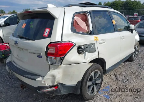 2018 Subaru Forester 2.5I Premium из США, поврежденный, VIN JF2SJAEC5JH452562